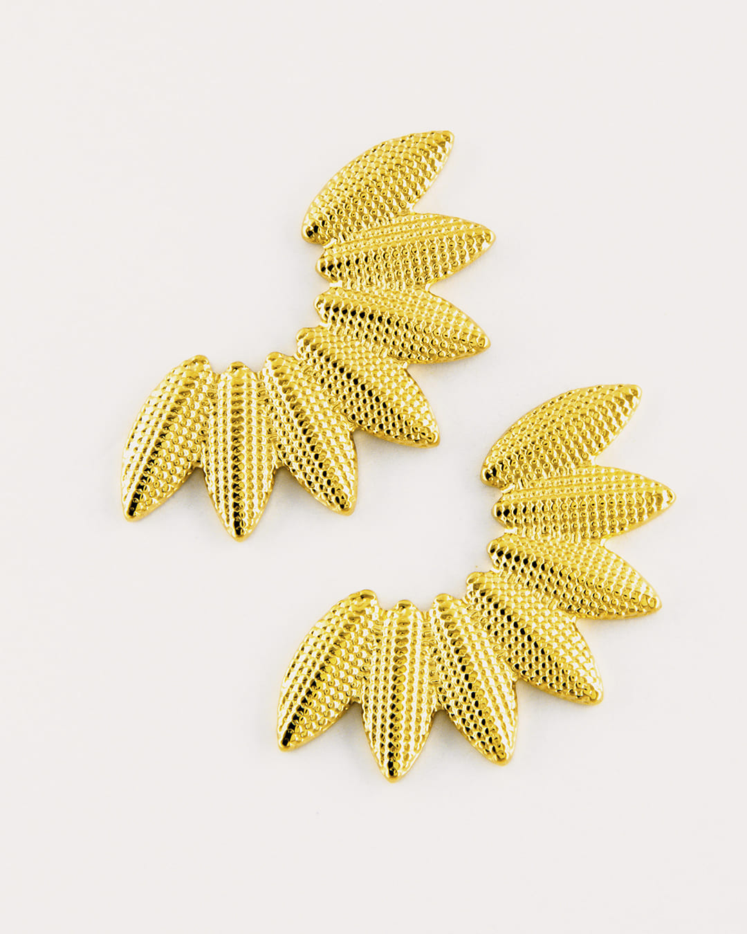 Pendiente Acero Abanico Dorado