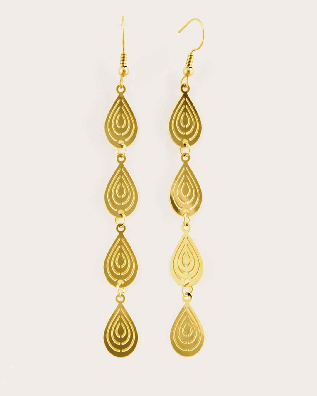 Pendiente Largo Yara Dorado