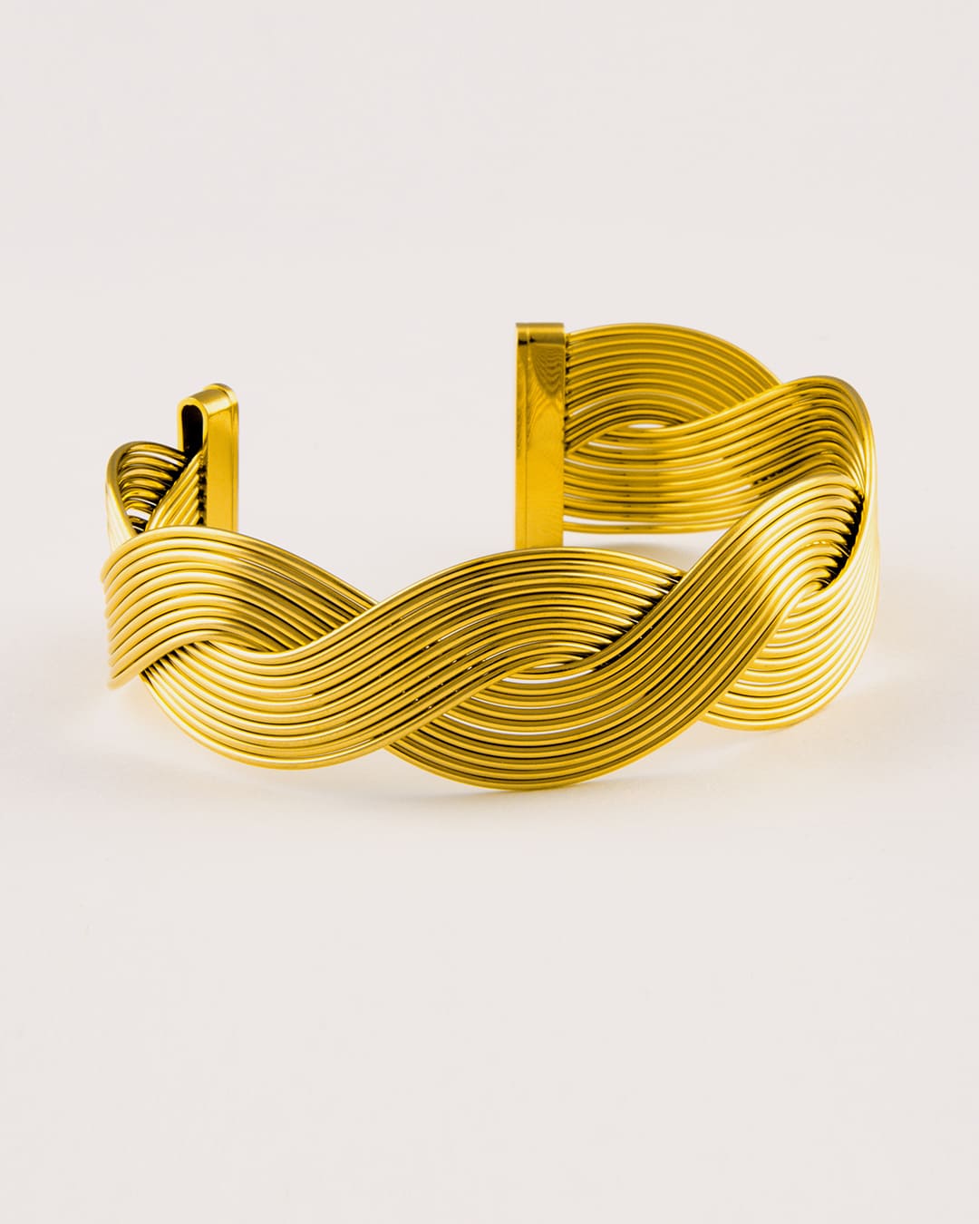 Brazalete Entrelazado Dorado