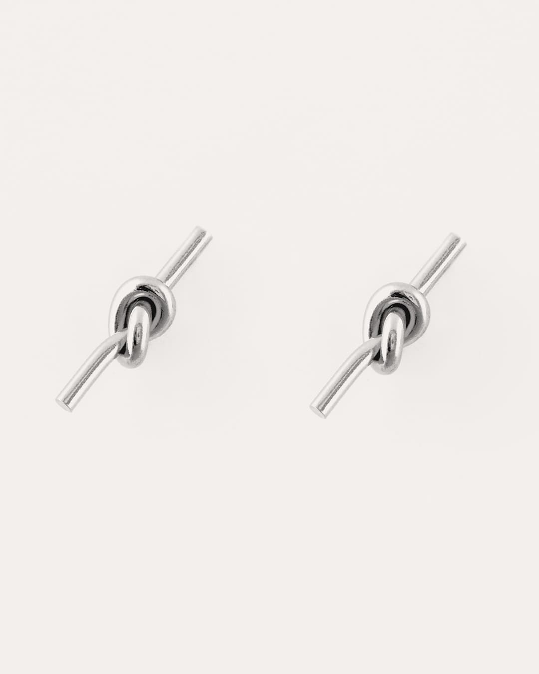 Pendiente Acero Nudo Plateado